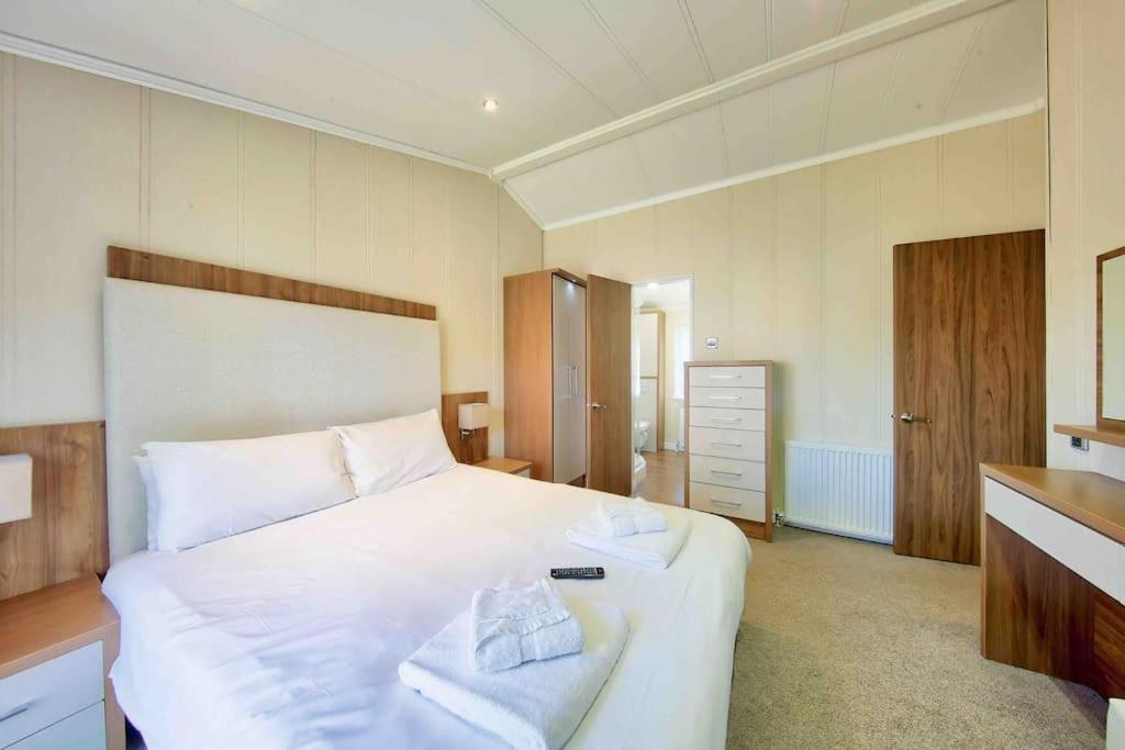 New Forest Lodge - 194 No Pets Fordingbridge Esterno foto